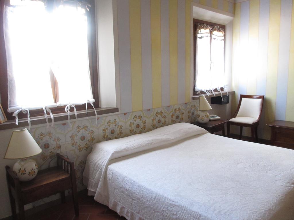 Locanda Le Boscarecce Castelfiorentino Quarto foto