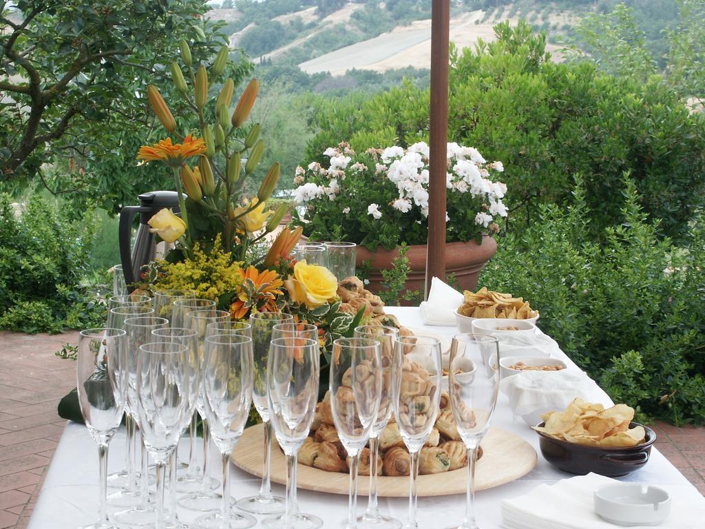 Locanda Le Boscarecce Castelfiorentino Exterior foto